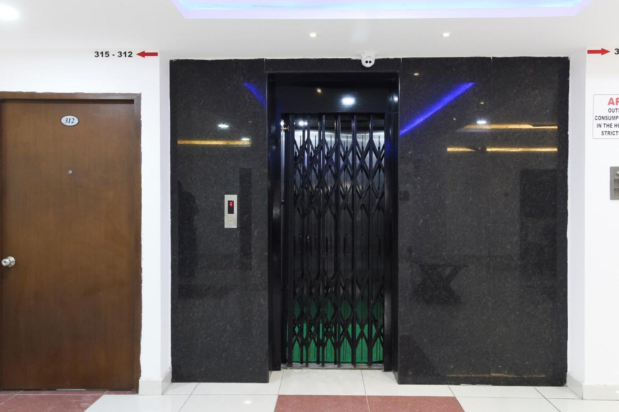Super Mythri Hotel Near By Ecil, As Rao Nagar, Sainikpuri Maula Ali Εξωτερικό φωτογραφία