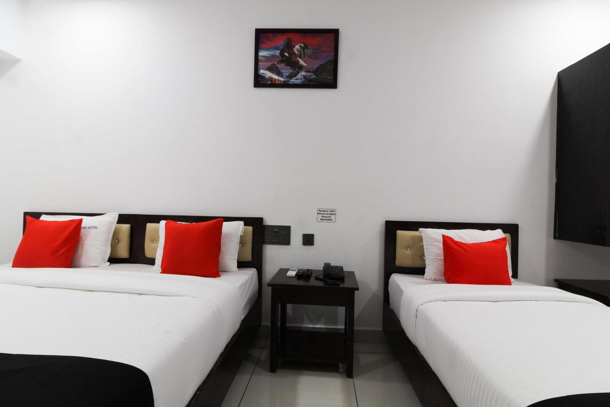 Super Mythri Hotel Near By Ecil, As Rao Nagar, Sainikpuri Maula Ali Εξωτερικό φωτογραφία